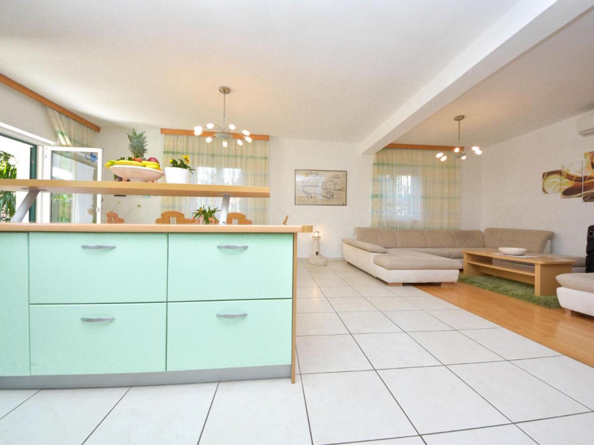 Holiday home Holiday Home Bila Vila By Interhome